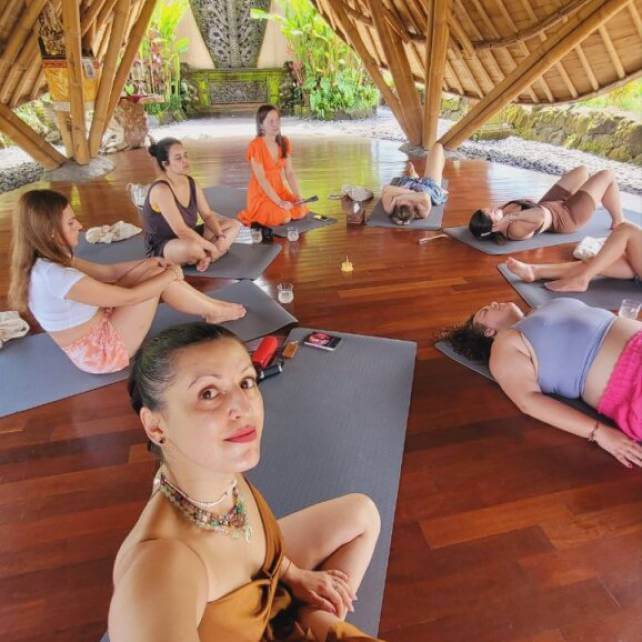 Reatreat in Bali cu Mihaela Barna
